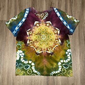 Handmade Tie Dyed V-neck T-shirt Large